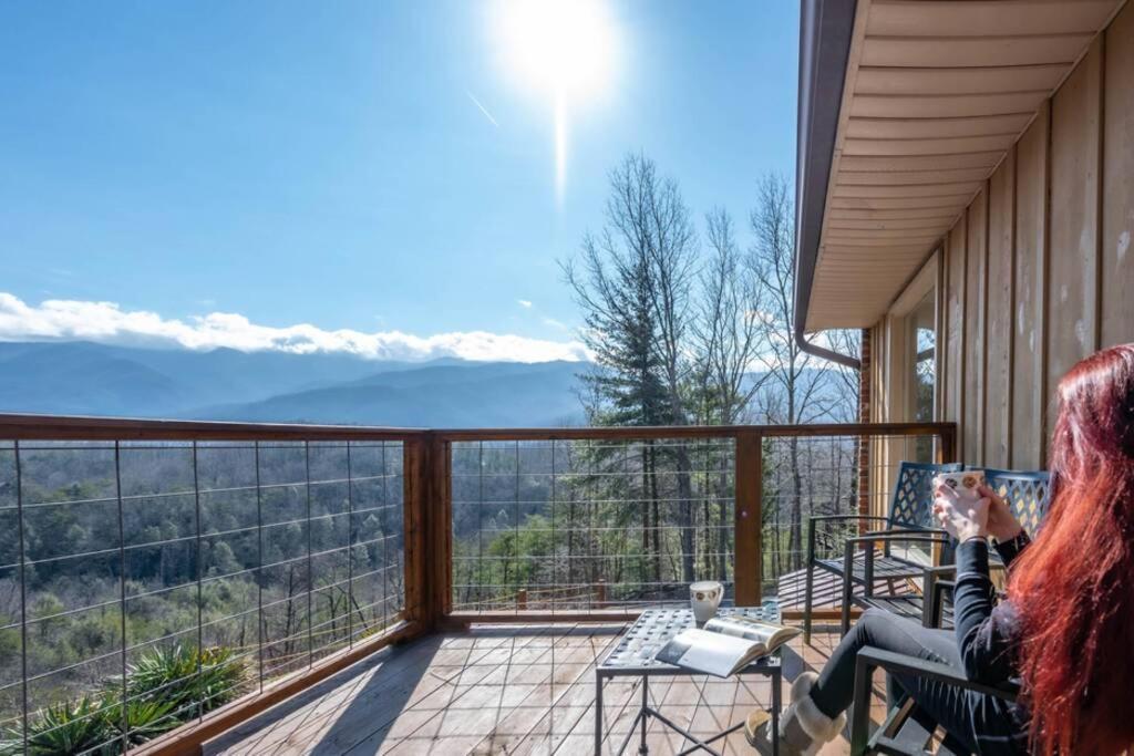 Happy Trails - Cobbly Nob Resort Home Gatlinburg Exterior photo