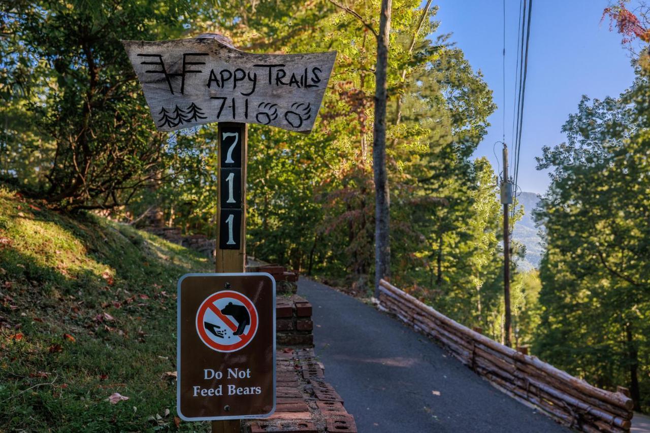 Happy Trails - Cobbly Nob Resort Home Gatlinburg Exterior photo